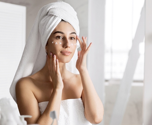 уход за лицом после процедур в косметологическом салоне